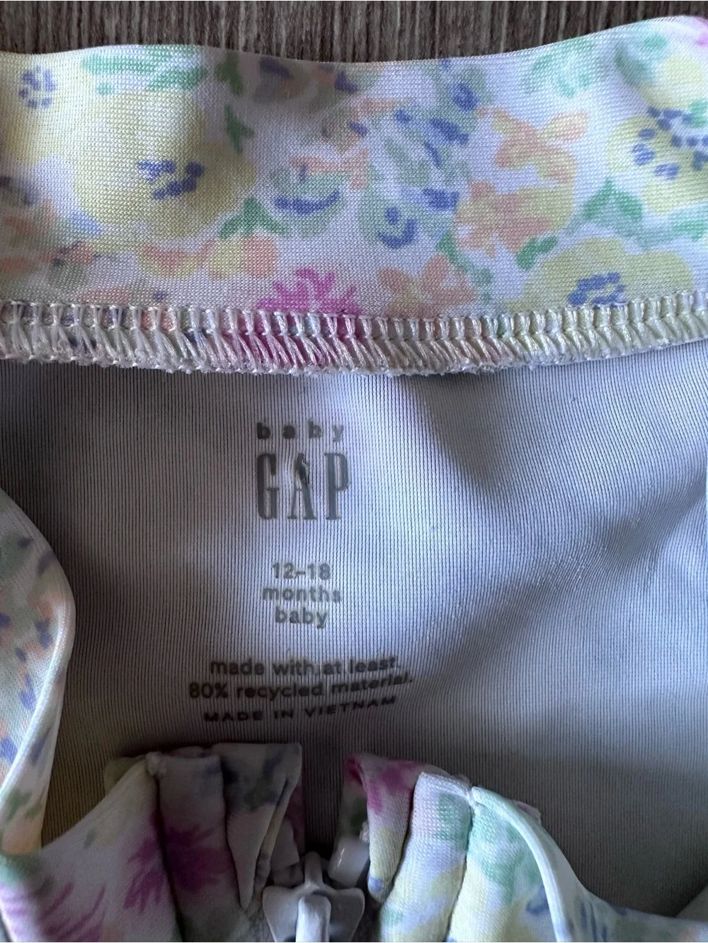 GAP Floral Long-Sleeve One-Piece swimsuit with Matching Sun Hat